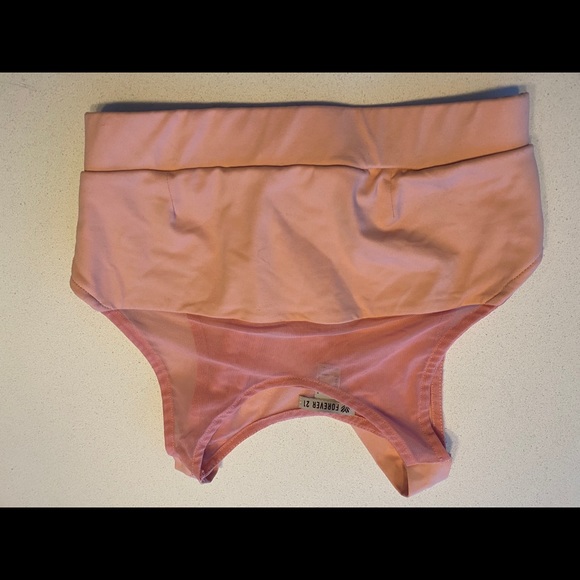 Forever 21 high neck bra crop - Picture 1 of 3